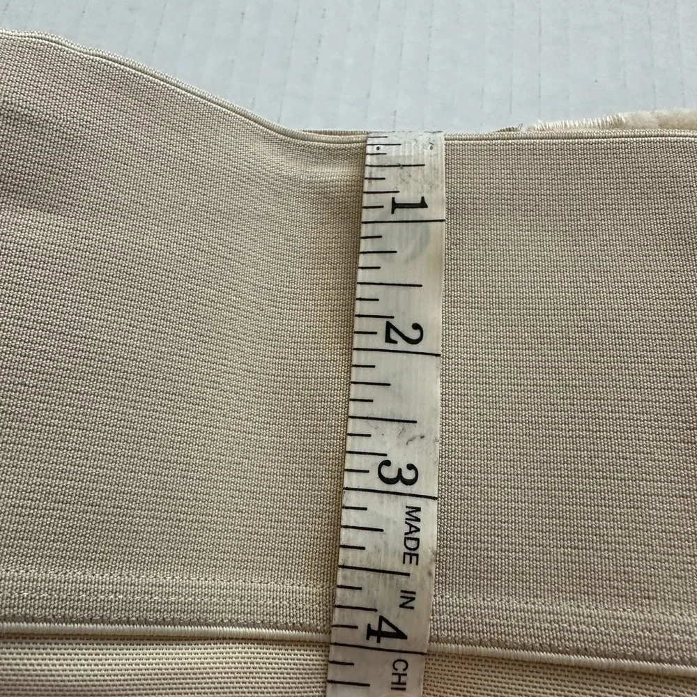 Women XL High Waisted Seamless Shape-wear shorts Beige